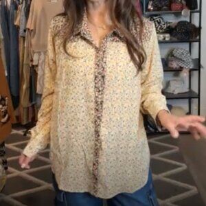 MOMS BEAUTIFUL TOP